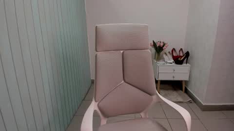 Snapshot of elieiza_xo chatting on September 2025 04:14:02 AM elieiza_xo online show from September 2025 04:14:02 AM