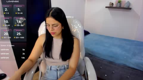 Snapshot of eliie_ruizz chatting on December 2024 06:53:02 AM Eliie online show from December 2024 06:53:02 AM
