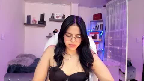 Snapshot of eliie_ruizz chatting on February 2025 07:47:02 AM Eliie online show from February 2025 07:47:02 AM
