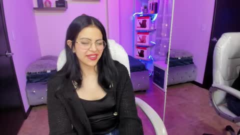Snapshot of eliie_ruizz chatting on February 2025 08:18:01 AM Eliie online show from February 2025 08:18:01 AM