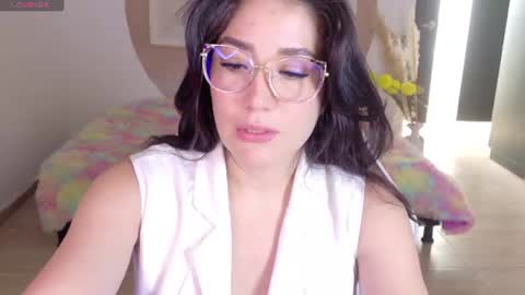 eliiih_ online show from July 2026 02:26:02 PM