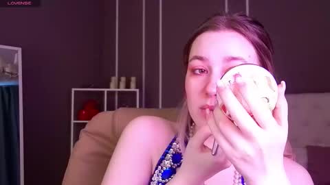 Elina online show from September 2025 01:20:01 AM