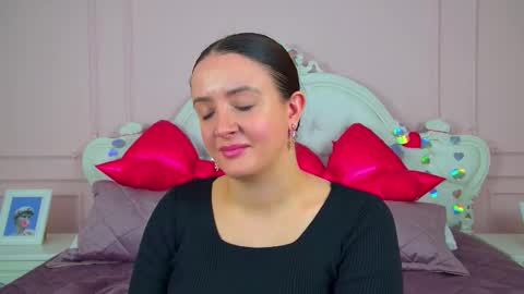 ElinaBellucci online show from March 2026 06:09:01 AM