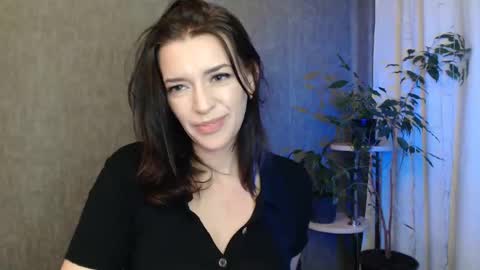 Elina online show from May 2026 11:55:01 PM