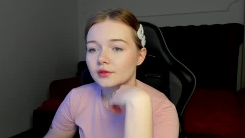 elinavale online show from April 2026 05:04:02 AM