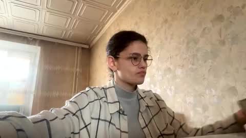 Snapshot of elindente chatting on November 2025 07:29:02 AM Lola online show from November 2025 07:29:02 AM