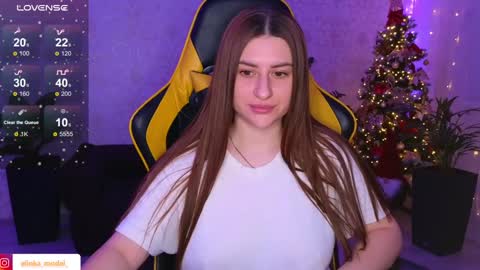 Elina online show from December 2024 06:48:02 PM