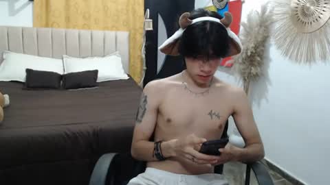 Snapshot of elio_collem chatting on July 2026 07:58:02 AM ELIO online show from July 2026 07:58:02 AM