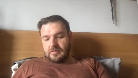 Snapshot of eliot26 chatting on April 2026 12:07:01 PM e26 online show from April 2026 12:07:01 PM