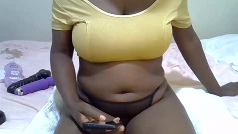 Snapshot of elisa044 chatting on December 2024 03:21:01 PM lisathegoddess online show from December 2024 03:21:01 PM