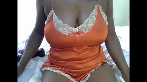 Snapshot of elisa044 chatting on March 2025 11:29:01 AM lisathegoddess online show from March 2025 11:29:01 AM