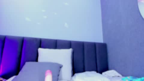 Elisa online show from December 2024 10:53:01 PM