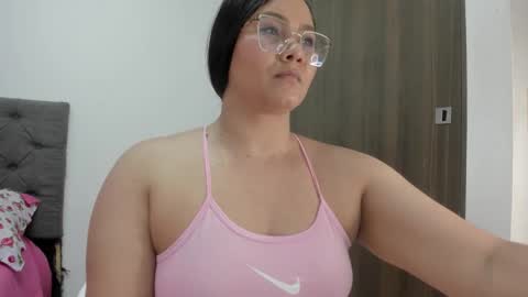 Snapshot of elisa_connors18 chatting on September 2025 10:55:02 PM online show from September 2025 10:55:02 PM