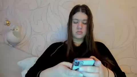 Aletta Oushen online show from February 2025 11:22:02 AM