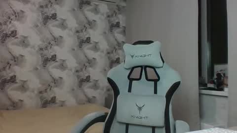 Aletta Oushen online show from February 2026 12:09:02 PM