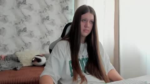 Snapshot of elisa_kollin chatting on June 2026 09:57:02 AM Aletta Oushen online show from June 2026 09:57:02 AM