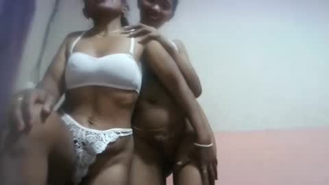 Snapshot of elisabet88 chatting on September 2025 08:22:02 PM elisabet88 online show from September 2025 08:22:02 PM