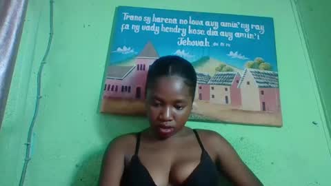 elisabeth2525 online show from January 2025 11:48:01 AM