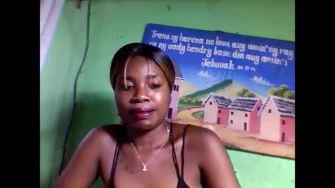 elisabeth2525 online show from February 2025 01:55:01 AM