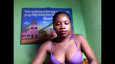 elisabeth2525 online show from February 2025 02:28:02 AM