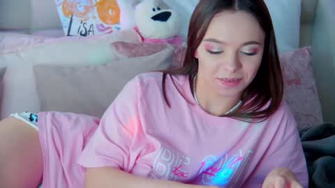 Snapshot of elisabethdavis chatting on January 2025 07:08:01 PM ElisabethDavis online show from January 2025 07:08:01 PM