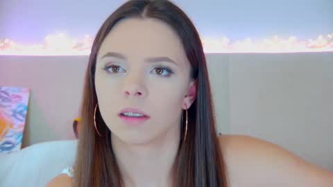 Snapshot of elisabethdavis chatting on February 2025 03:20:01 PM ElisabethDavis online show from February 2025 03:20:01 PM