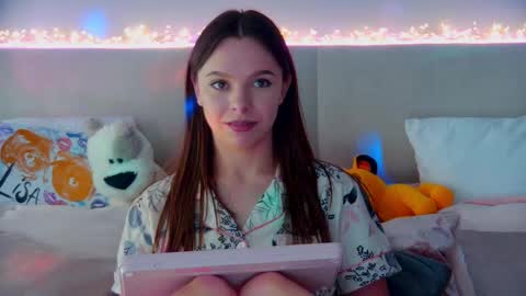 Snapshot of elisabethdavis chatting on February 2025 10:31:01 PM ElisabethDavis online show from February 2025 10:31:01 PM