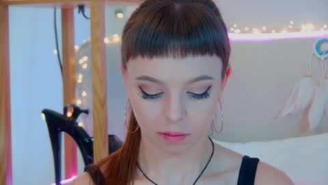 Snapshot of elisabethdavis chatting on September 2025 05:13:02 PM ElisabethDavis online show from September 2025 05:13:02 PM