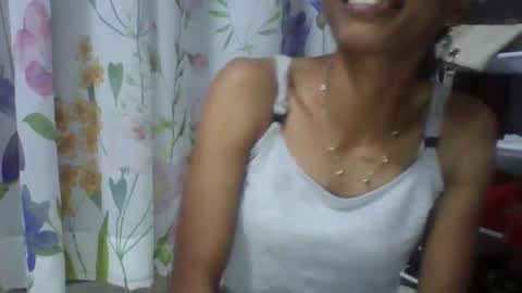 Snapshot of elisacich chatting on February 2026 04:38:02 PM elisacich online show from February 2026 04:38:02 PM