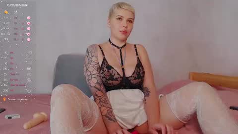 Snapshot of elise_day chatting on June 2026 03:39:02 PM elise_day online show from June 2026 03:39:02 PM