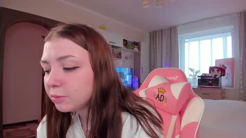 Elise    online show from January 2025 10:29:02 AM