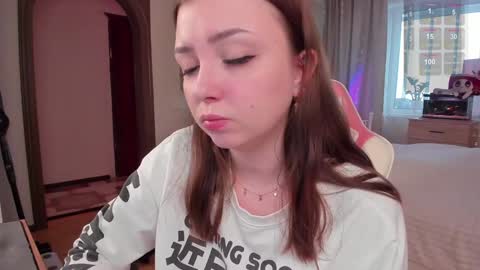 Elise    online show from January 2025 10:23:02 AM