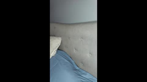 elishacohen33 online show from April 2026 08:24:02 PM