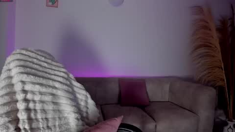 Snapshot of elissa_dominguez chatting on July 2026 01:31:02 AM Elissa online show from July 2026 01:31:02 AM