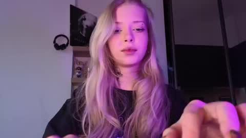 Elizabeth online show from March 2026 02:24:02 PM