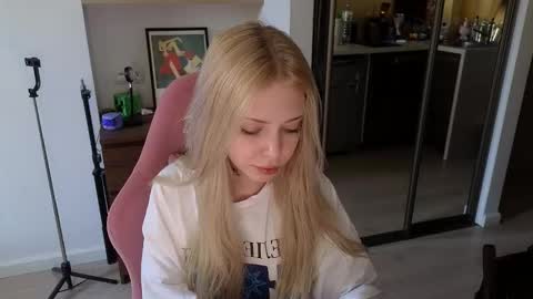 Elizabeth online show from March 2026 10:51:01 AM