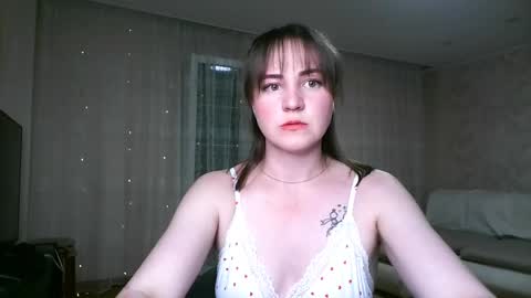 Elizabeth online show from April 2026 08:02:01 PM