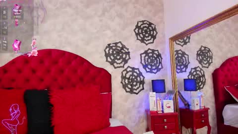 Elizabet Taylor online show from October 2025 03:57:02 PM