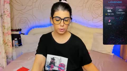 Snapshot of elizabetalee chatting on October 2025 09:12:01 AM Eliza online show from October 2025 09:12:01 AM