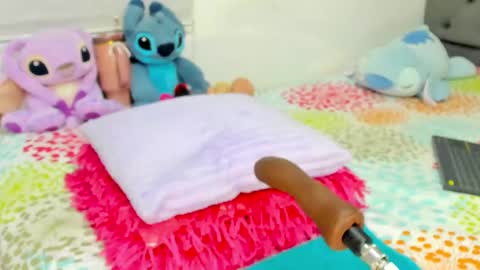 ELIZA online show from October 2025 03:01:02 AM