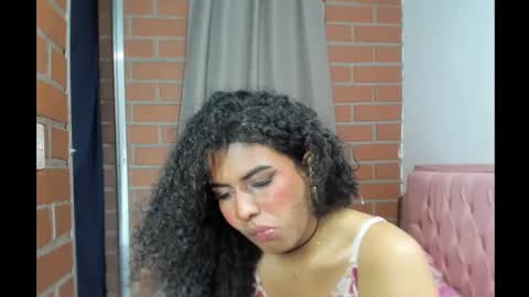elizabeth_777 online show from December 2024 05:04:01 AM