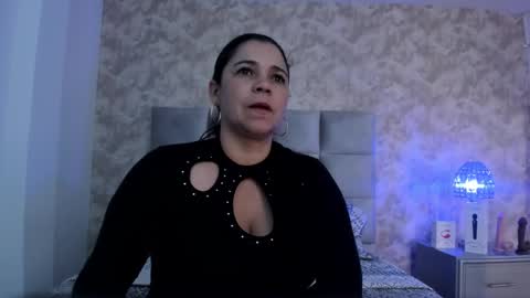 Elizabeth online show from February 2025 08:08:02 PM