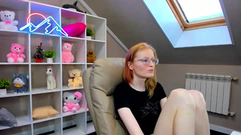 Elizabeth online show from December 2024 04:06:01 AM