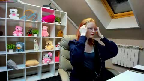 Elizabeth online show from January 2025 01:27:01 AM