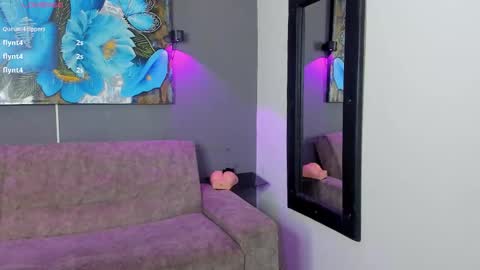 Elizabeth Lamer online show from December 2025 06:55:01 AM