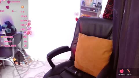 Snapshot of elizabeth_martinez98 chatting on February 2025 07:16:01 PM Elizabeth Martinez online show from February 2025 07:16:01 PM