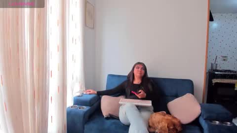 Snapshot of elizabeth_martinez98 chatting on January 2026 05:37:01 PM Elizabeth Martinez online show from January 2026 05:37:01 PM