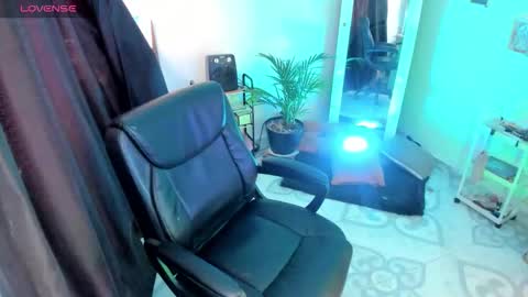 Elizabeth Martinez online show from March 2026 02:12:02 PM