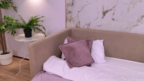 Snapshot of elizabethcash chatting on October 2025 04:07:02 PM Elizabeth online show from October 2025 04:07:02 PM