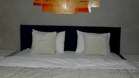 Elizabeth online show from February 2026 03:18:02 AM